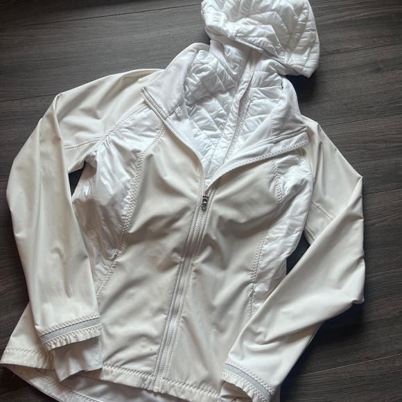 Lululemon down vest rain jacket white size 10 - Picture 1 of 2